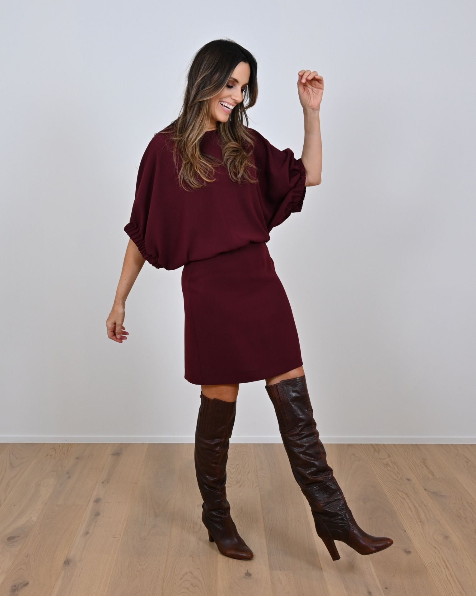 Kleedje Bordeaux Leonie De Paris ( 262213 Jarda/Bordeau )