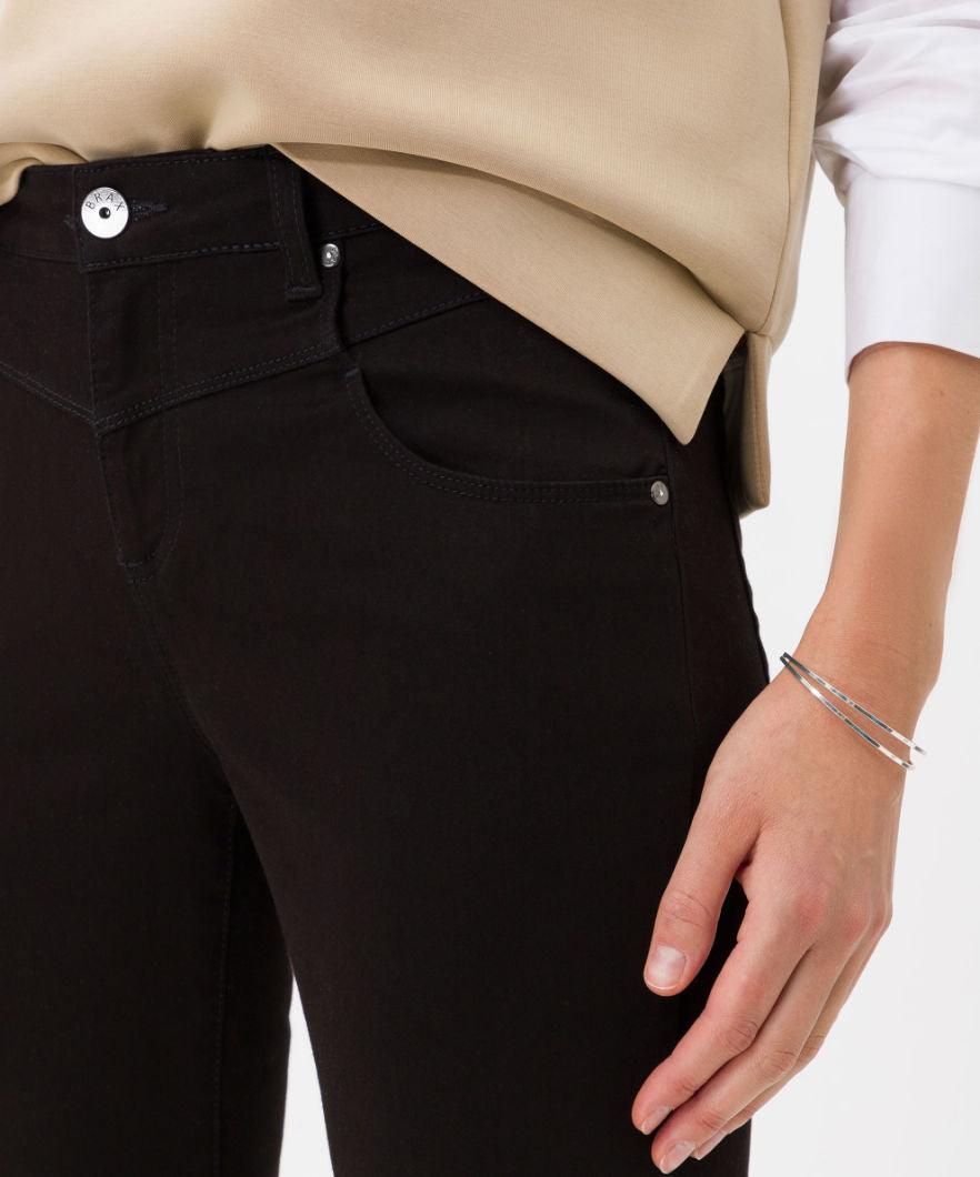 Broek Zwart Brax ( Shakira 1707/02 ) - Delaere Womenswear
