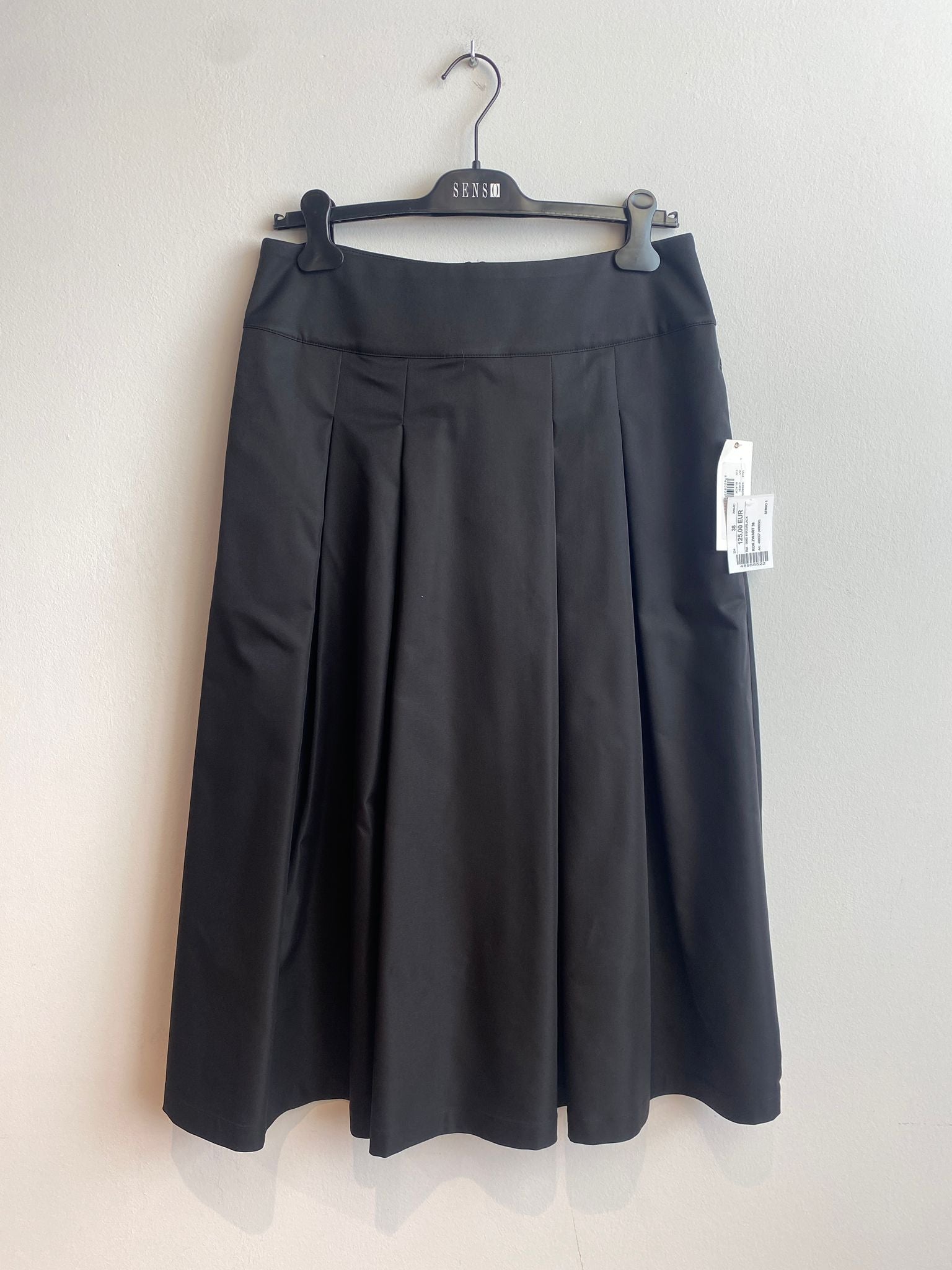 Rok Zwart Senso ( 9980 Kirsi/Black )