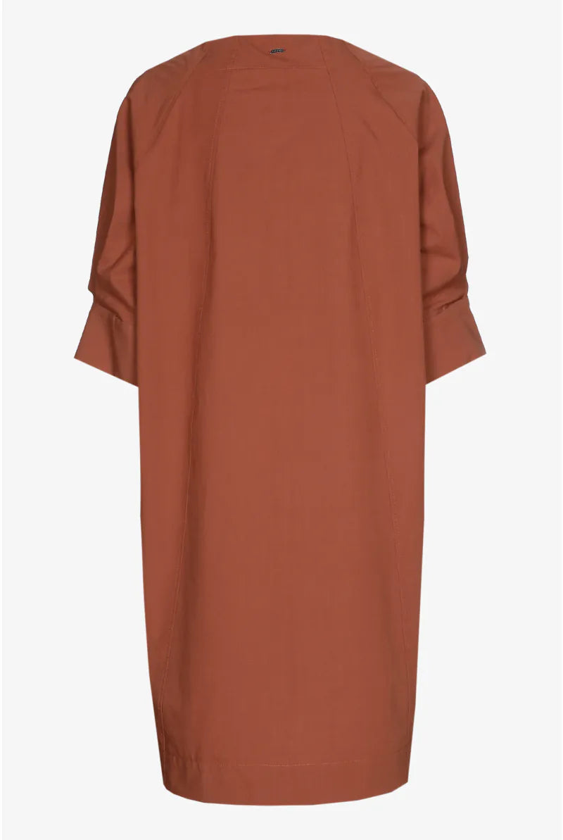 Kleedje Bruin Xandres ( Karvi/1710 )