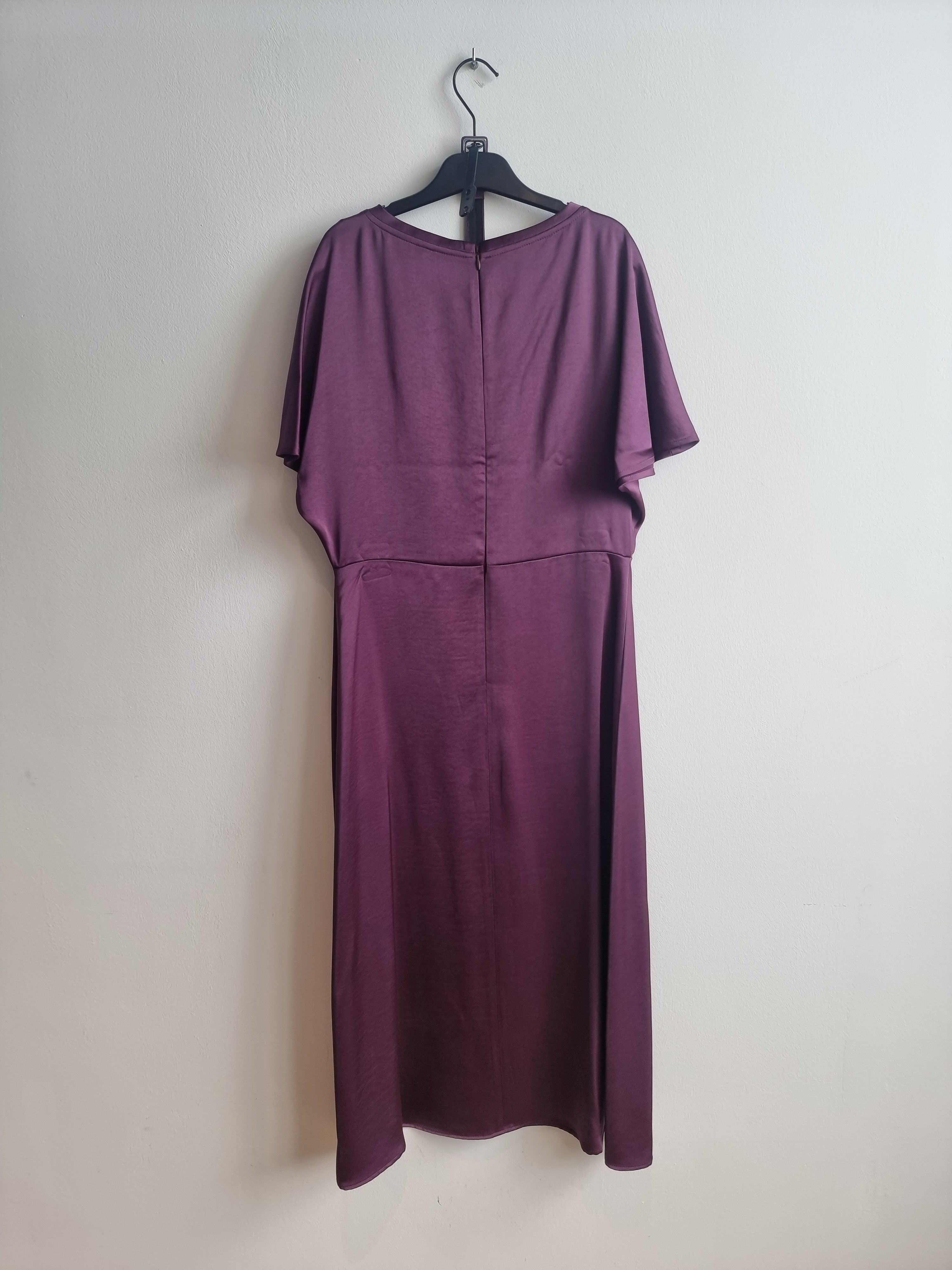 Robe Violet Senso ( 1564 Esenza /Plume )