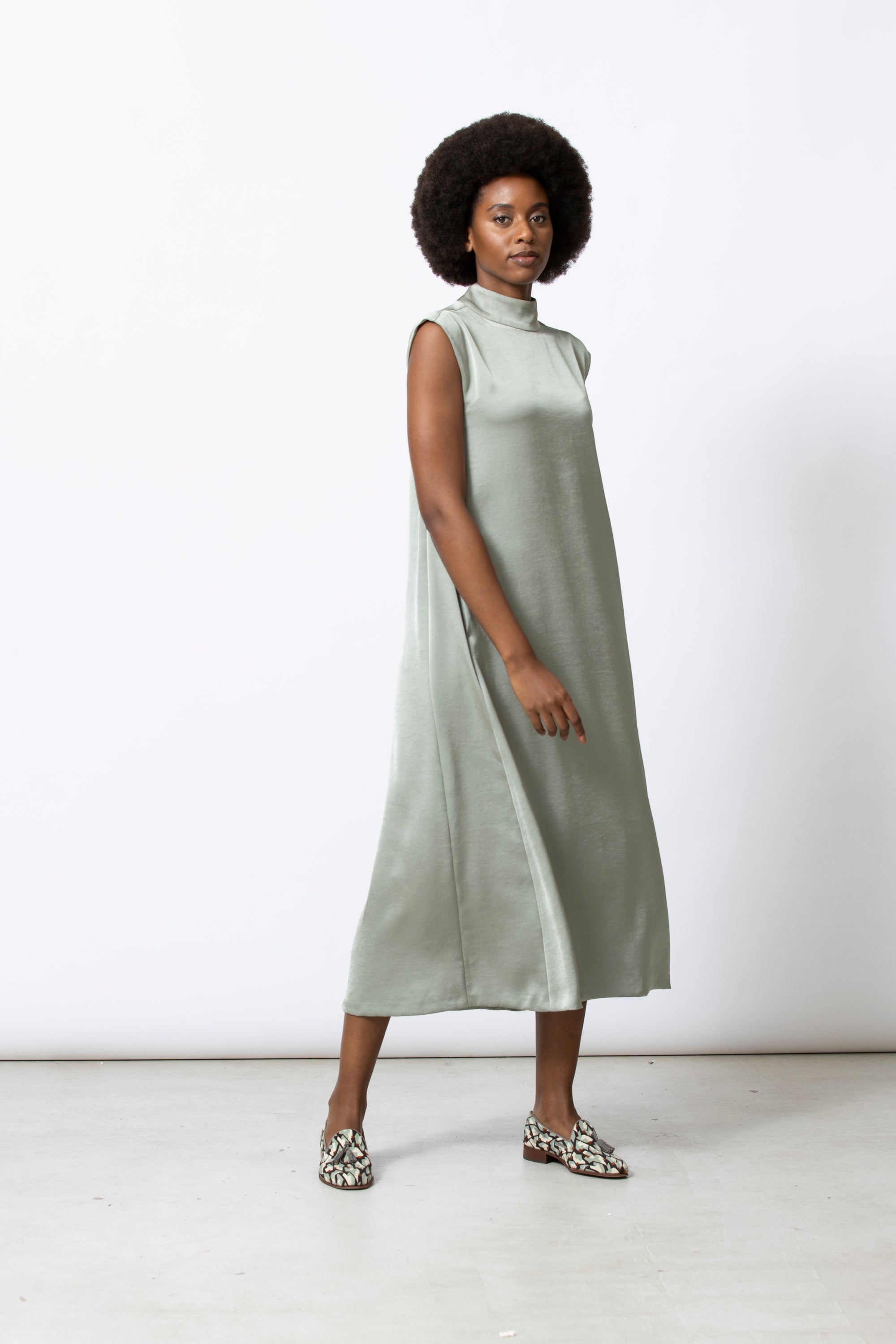 Kleedje Olijfgroen Gigue ( Kekoura 228/525 )