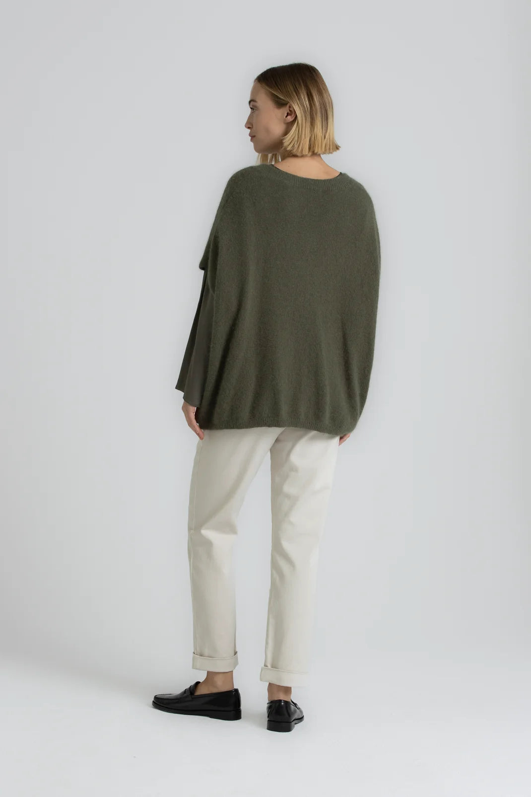 Pull Kaki Gigue ( Labu 826/2580 )