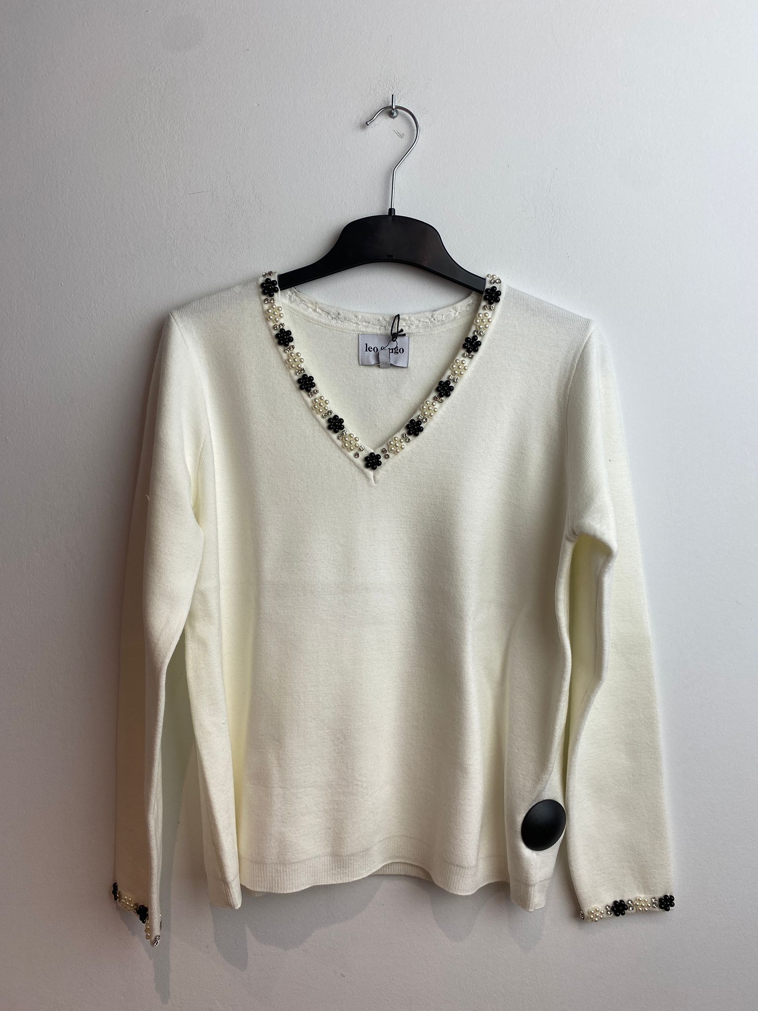 Pull Wit Leo & Ugo ( Aw404/Offwhite/Black )