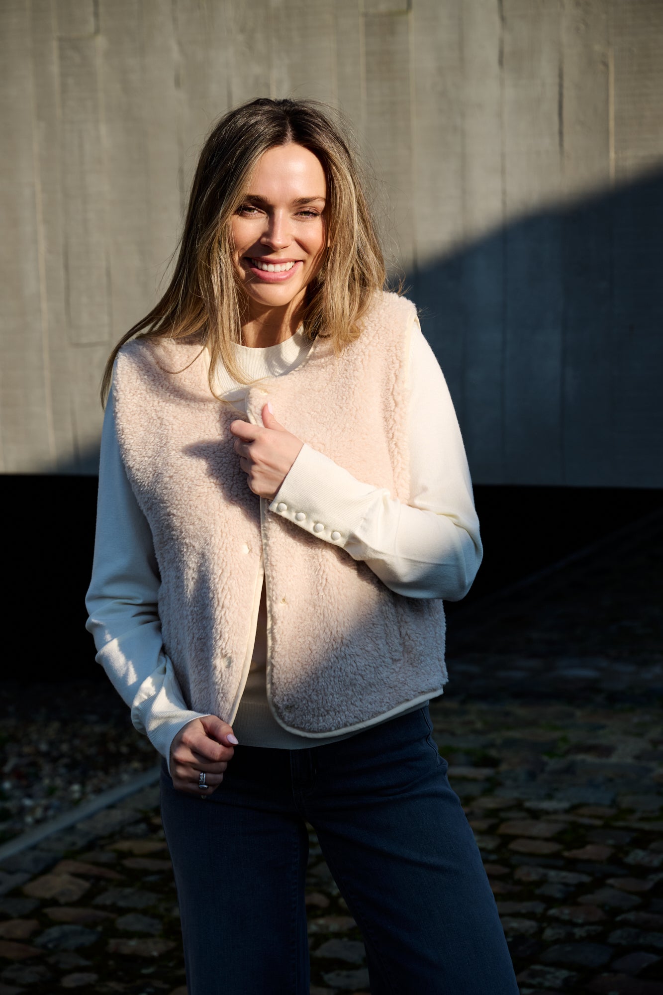 Pull Ecru Leonie De Paris ( 262055 Elle/Ecru )