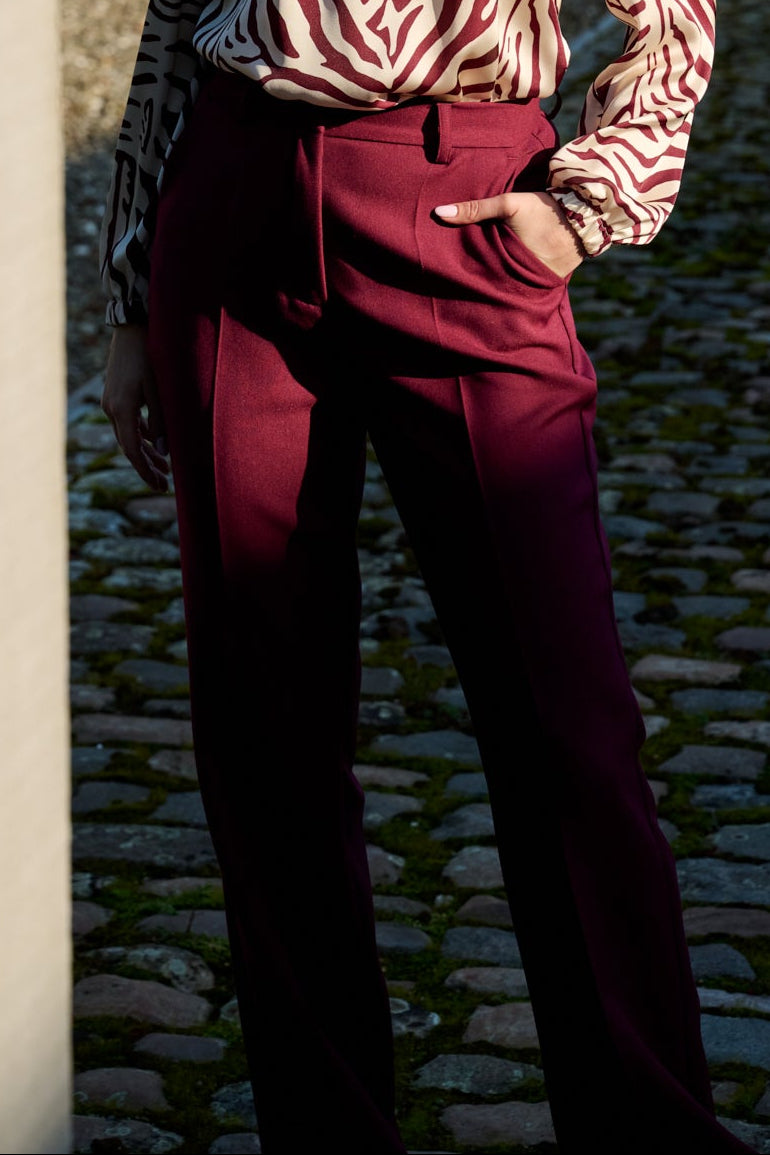 Broek Bordeaux Leonie De Paris ( 262009 Anis/Bordeaux )