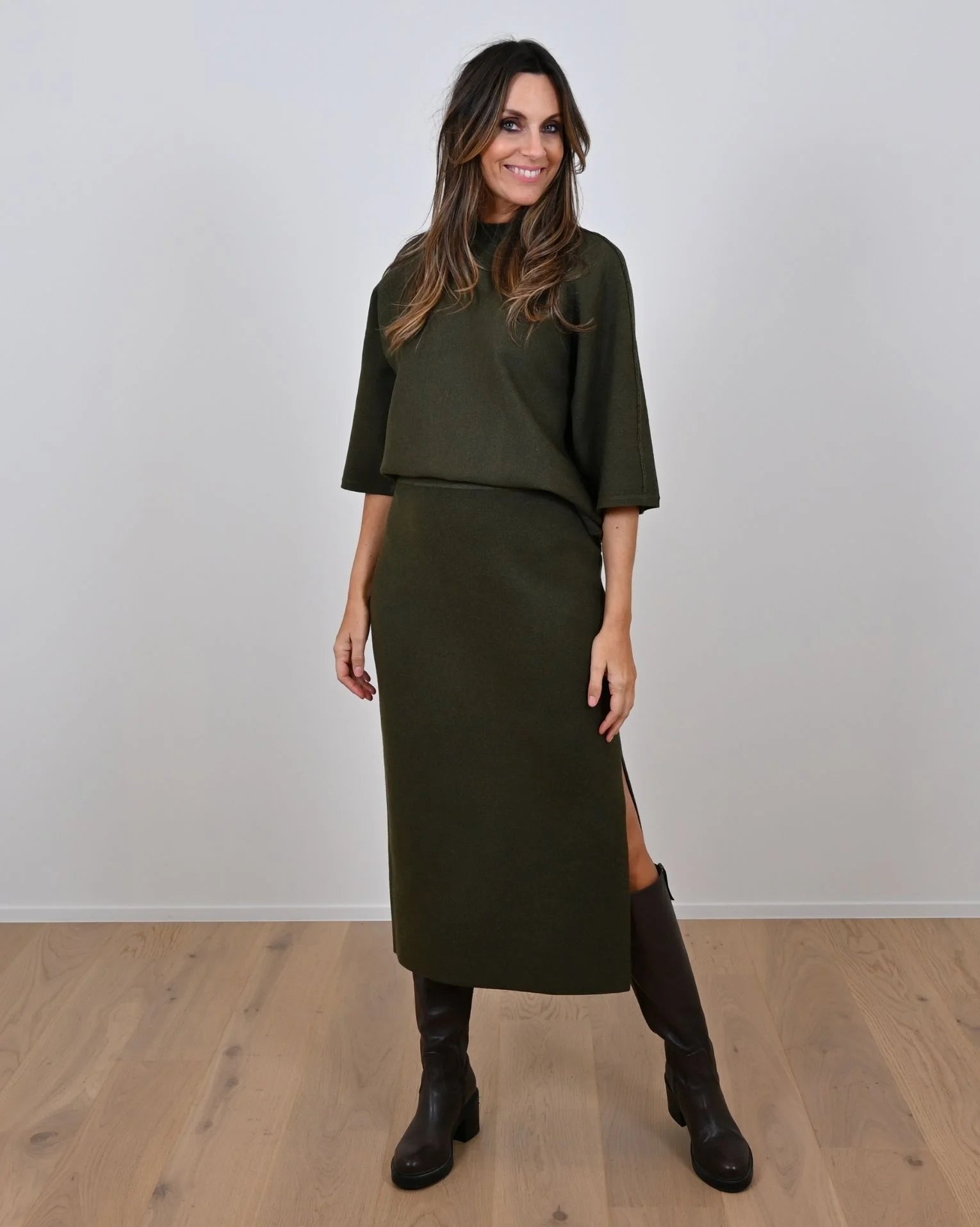 Rok Groen Leonie De Paris ( 262170 Roos/Groen )