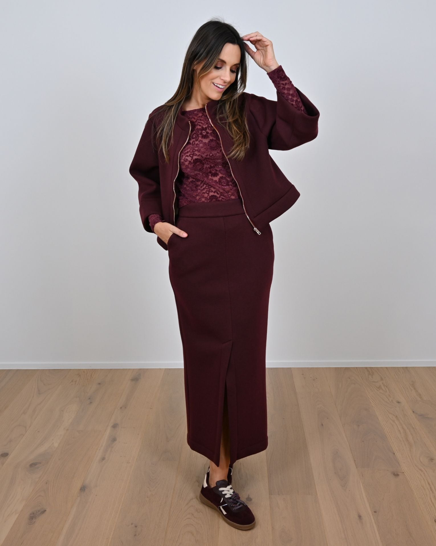 Rok Bordeaux Leonie De Paris ( 262239 Scara/Bordeau )
