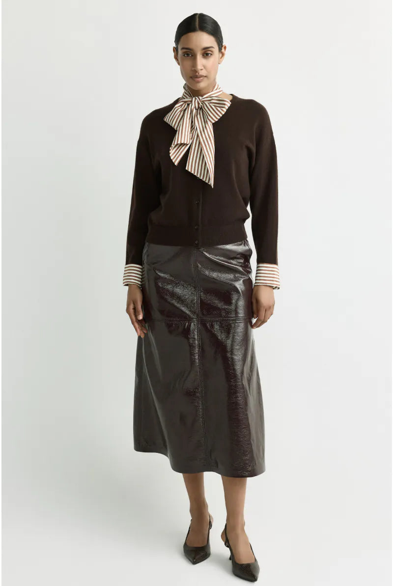Giletpull Bruin Xandres ( Alianne/3286 )
