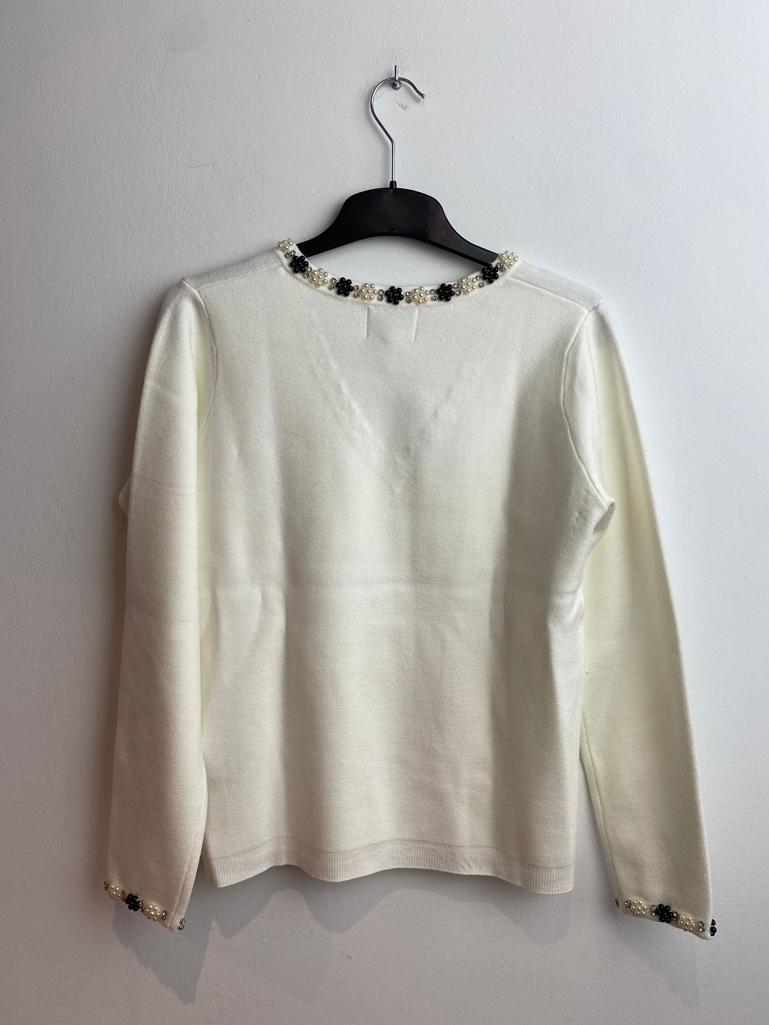 Pull Wit Leo & Ugo ( Aw404/Offwhite/Black )