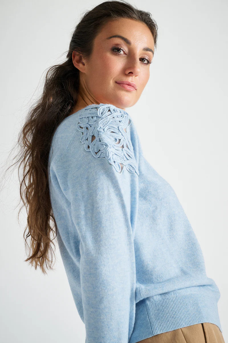 Pull Bleekblauw Marie Mero ( Pu92/Sky )