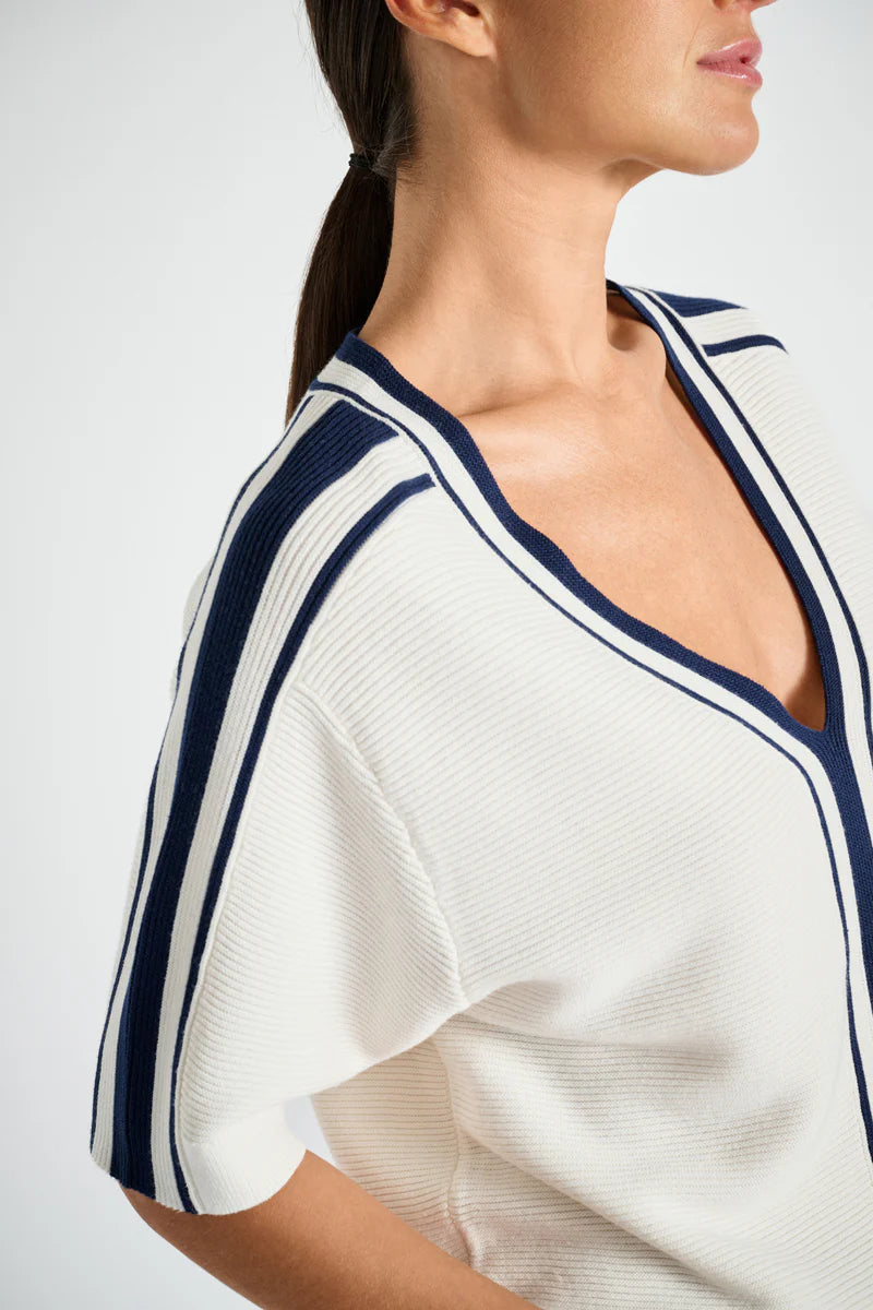 Pull Ecru Marie Mero ( Pu51/Cre+Nav )