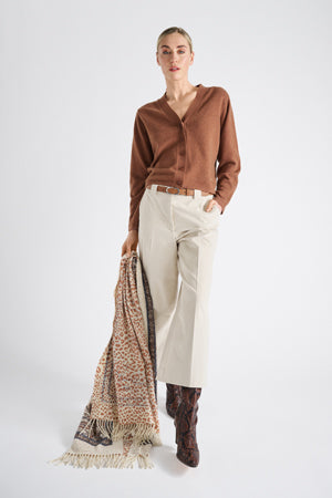 Giletpull Bruin Marie Mero ( Ca53/Cog )