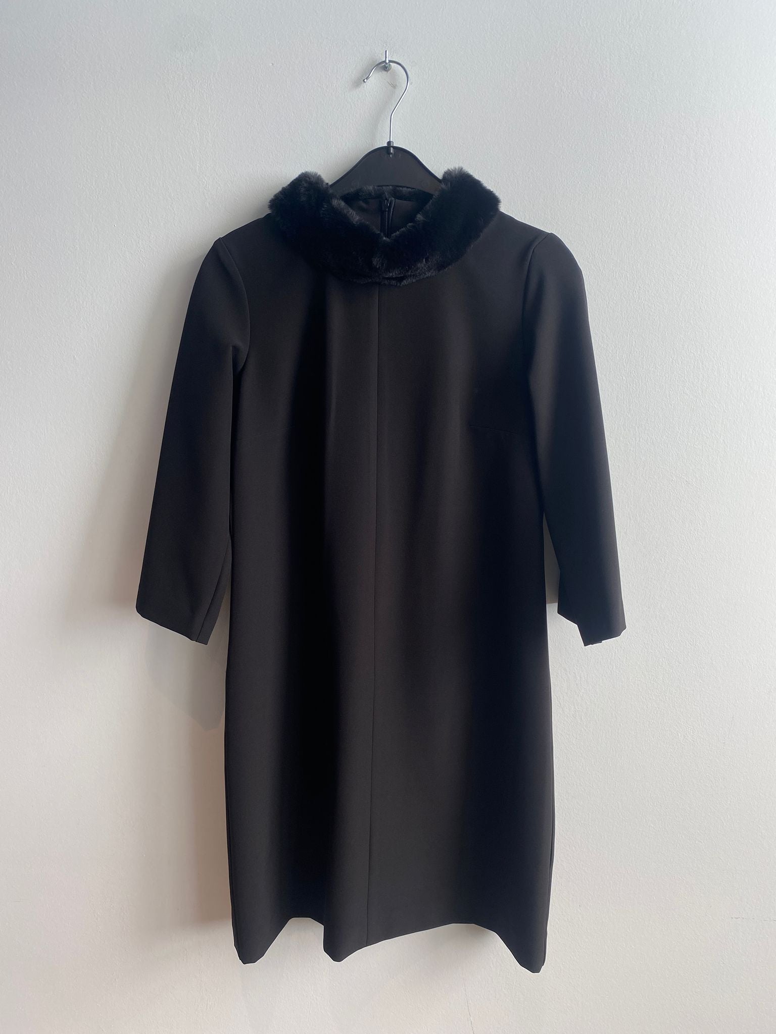 Robe Noire de Léonie De Paris (Beth Bis/Zw)