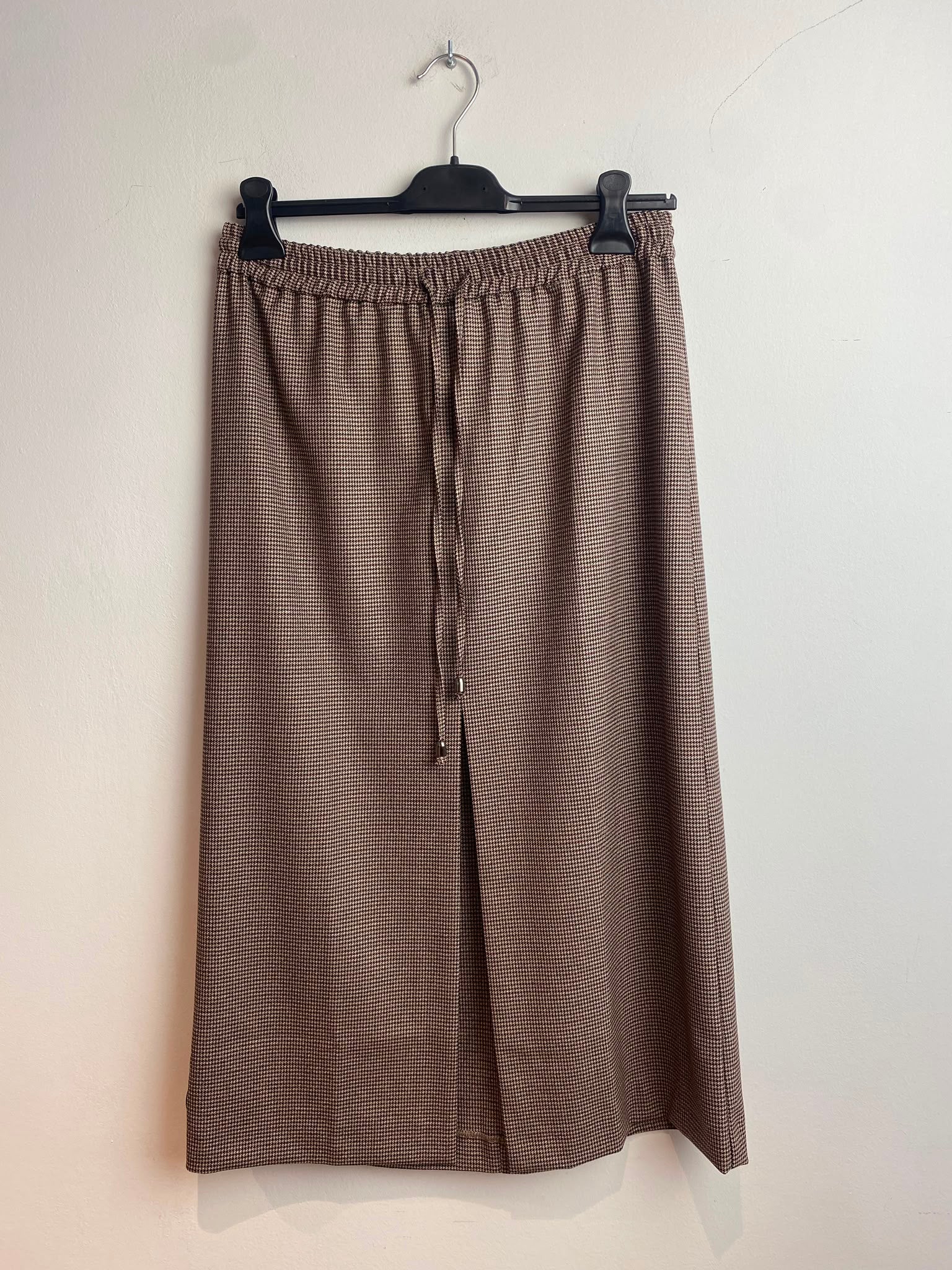 Rok Bordeaux Leonie De Paris ( 262099 Leah/Bordeaux )