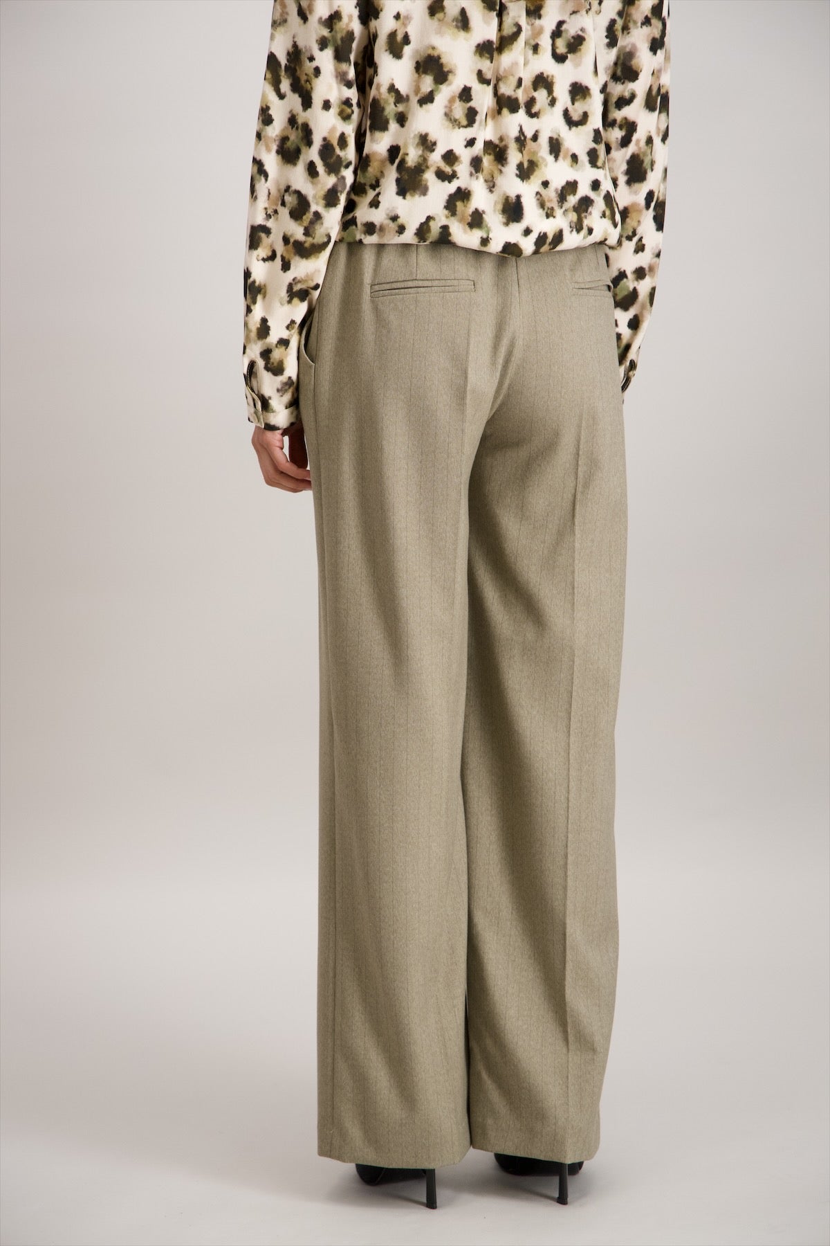 Pantalon Taupe Signe Nature ( 944111/3 )