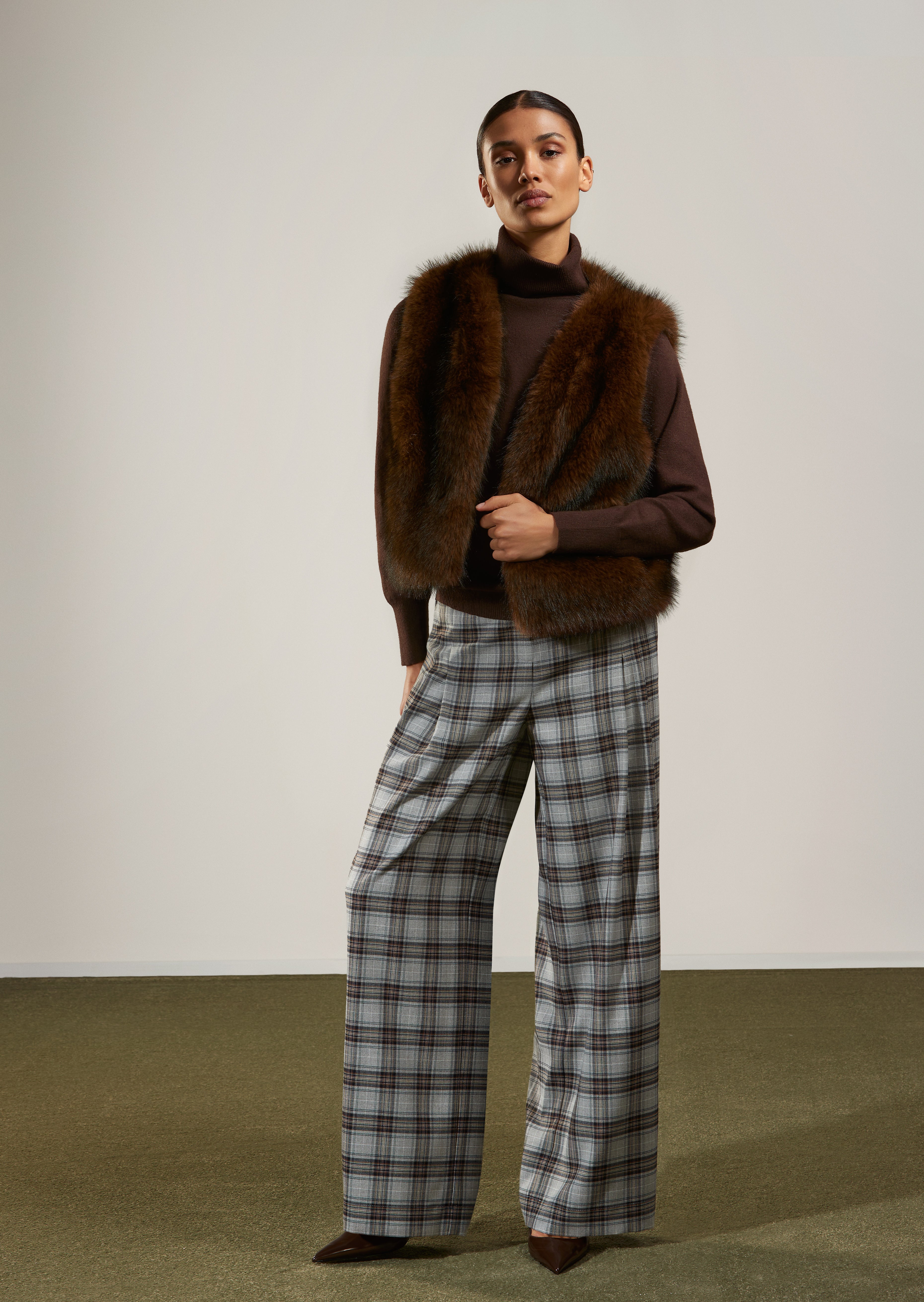 Pull Bruin Atmos Fashion ( 2450 Sija/Brown )