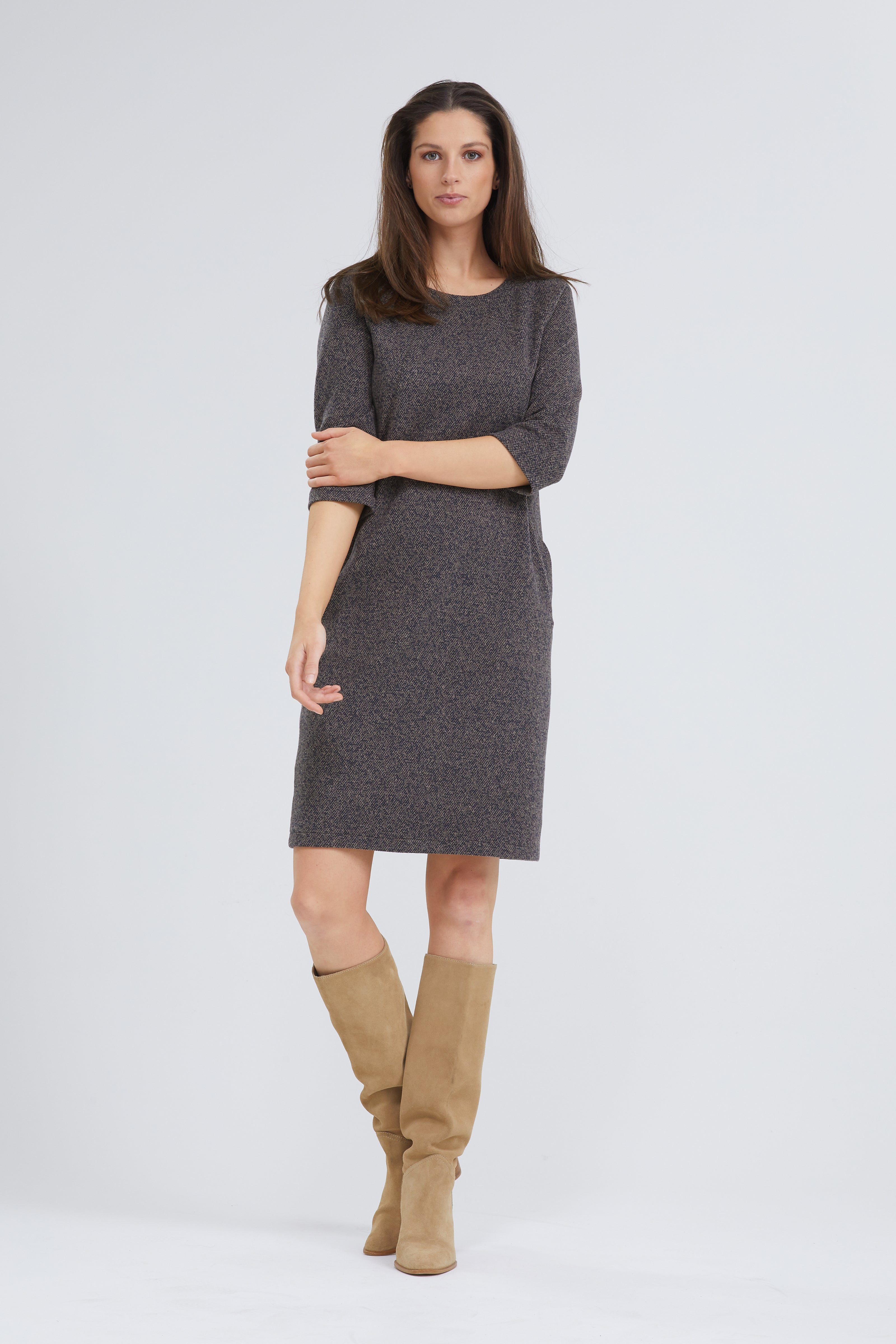 Robe Bleu Foncé Bleu IV ( Etis/390 )