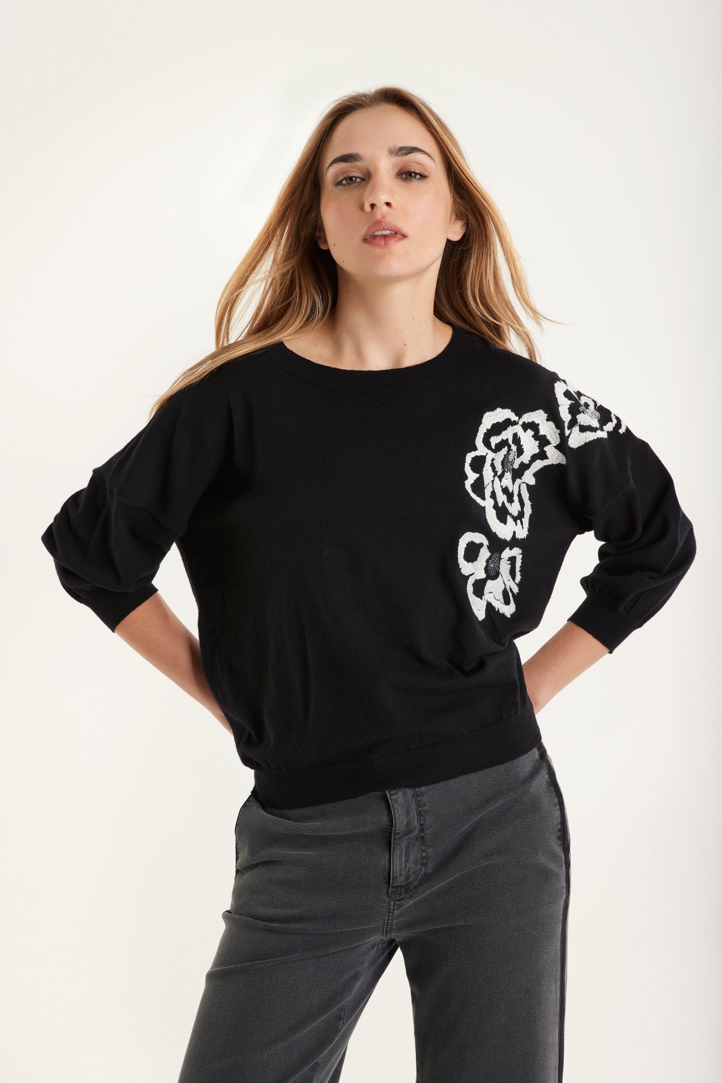 Pull Zwart Senso ( 1345 Harda/Black )