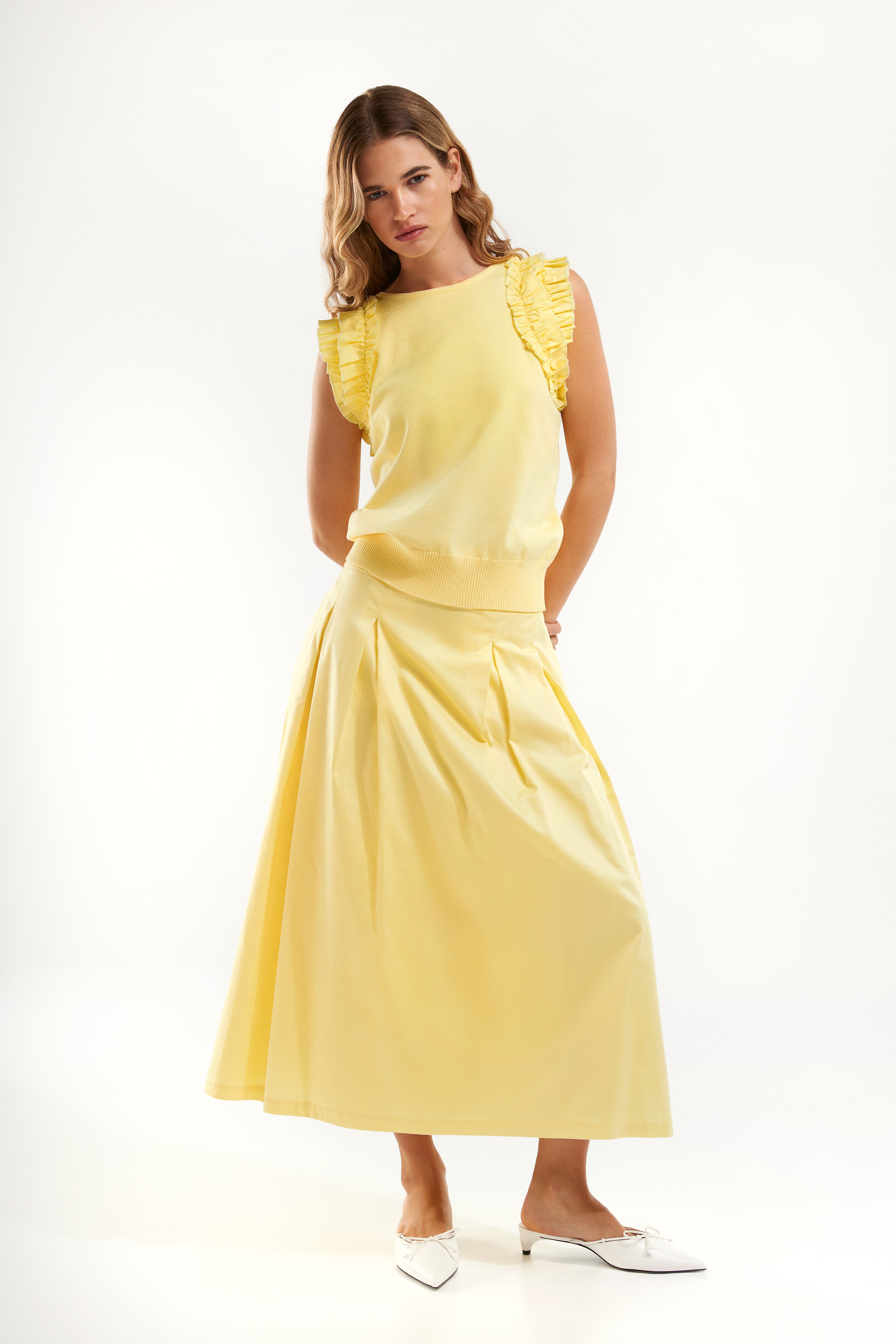 Pull Geel Senso ( 2351 Yuna/Sunny )