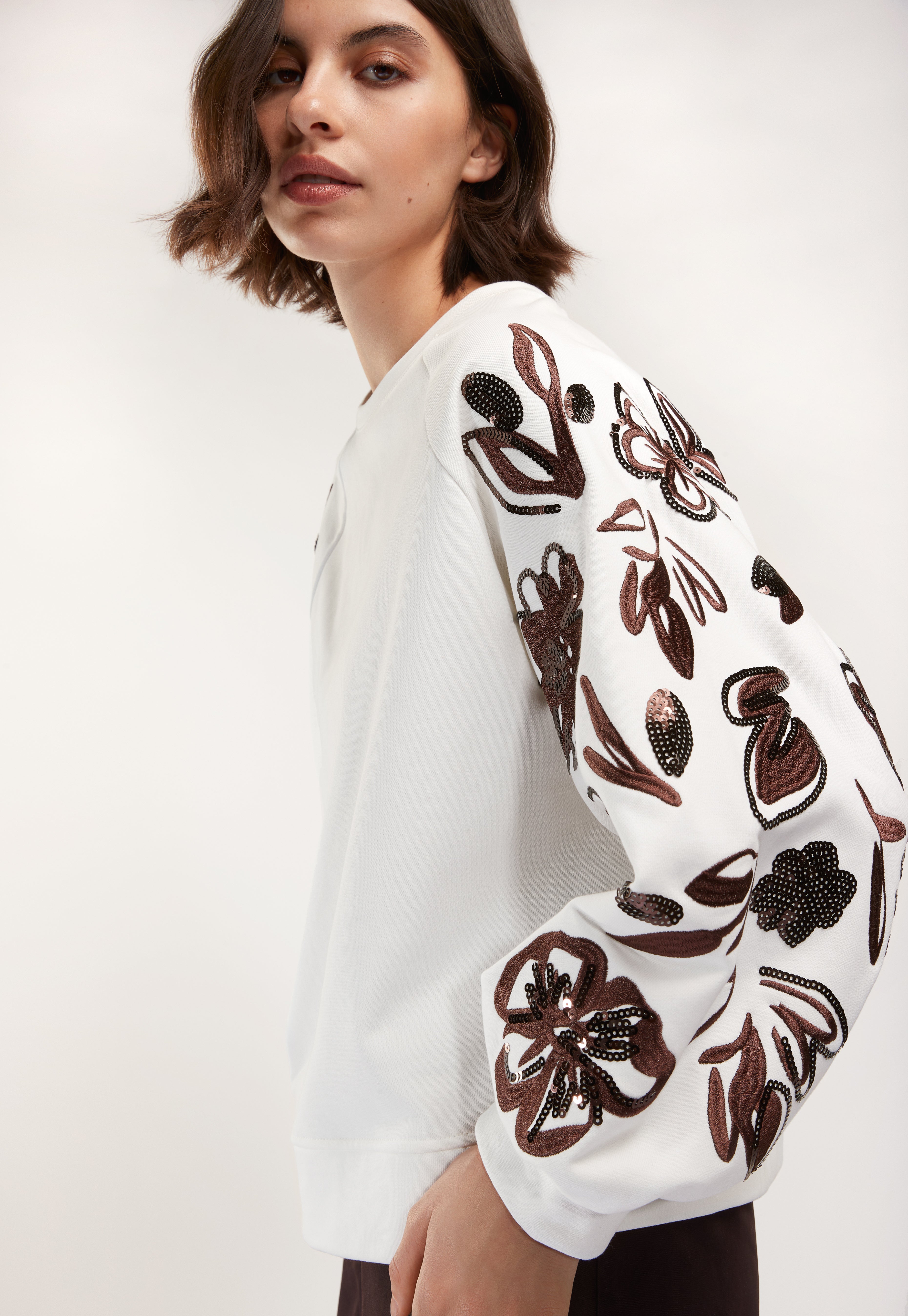 Sweater Bruin Senso ( 1961 Sweater/Brown )