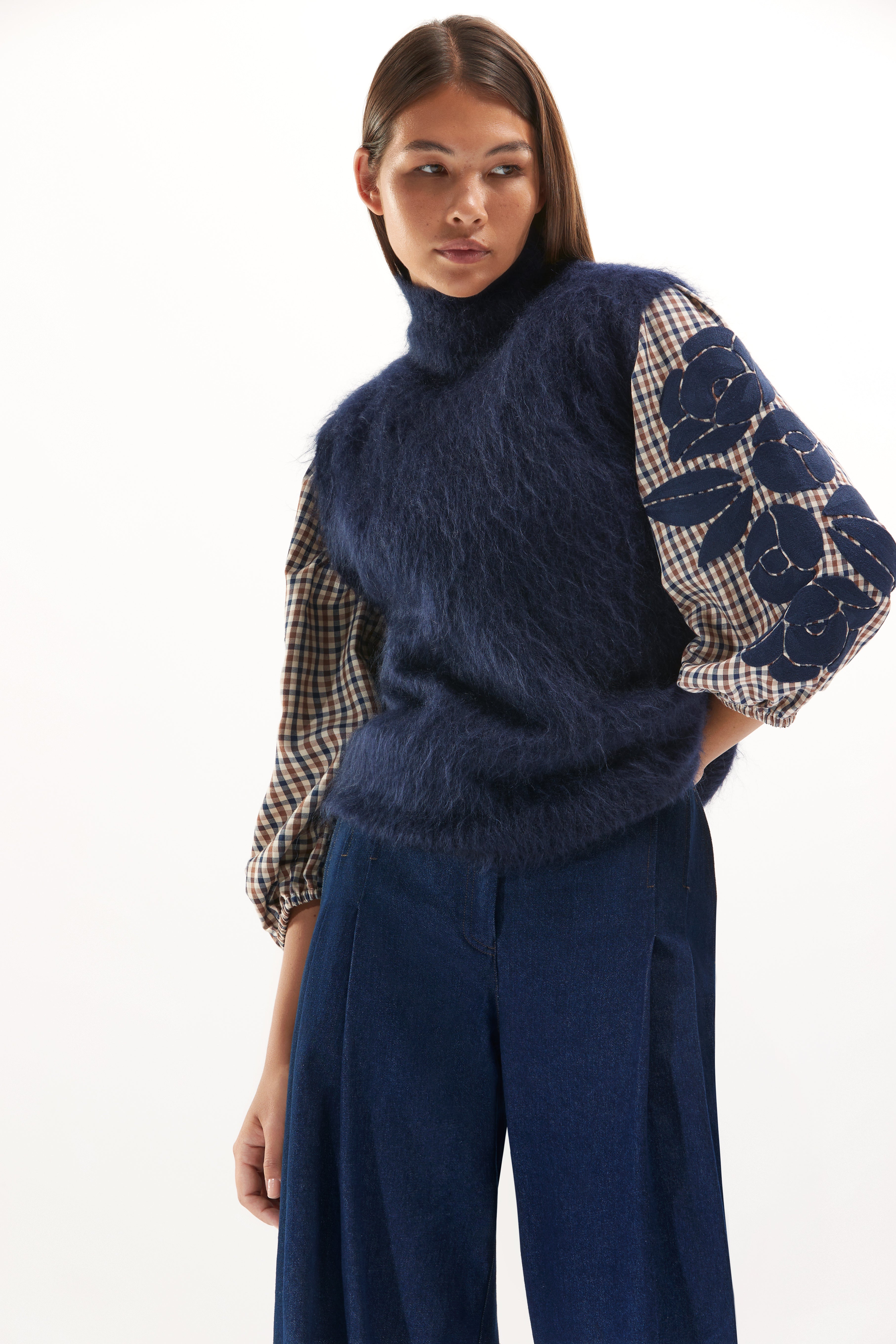 Bloes Blauw Senso ( 2912 Rhea/Night )