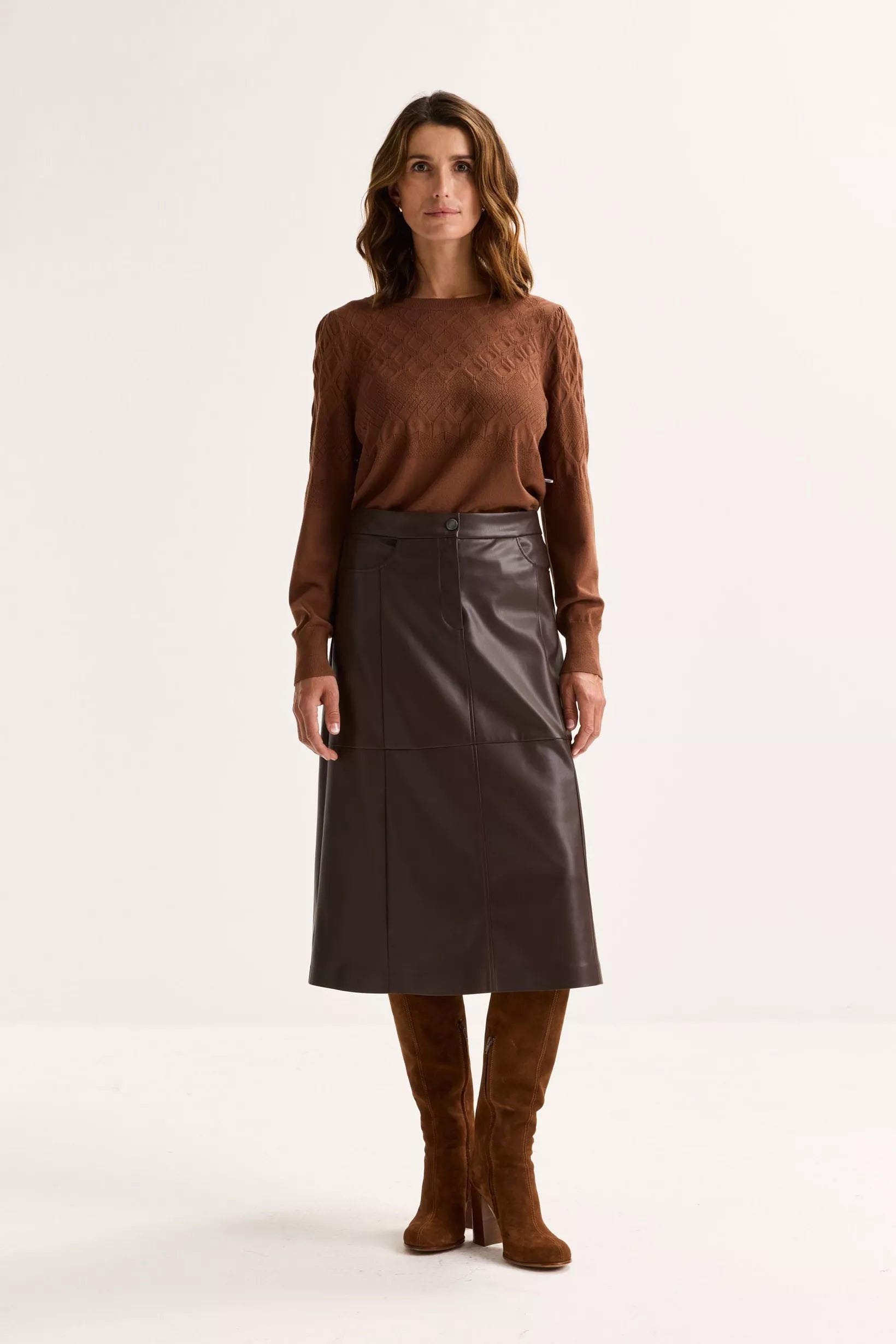 Rok Bruin Mayerline ( Calino 4044/242 )