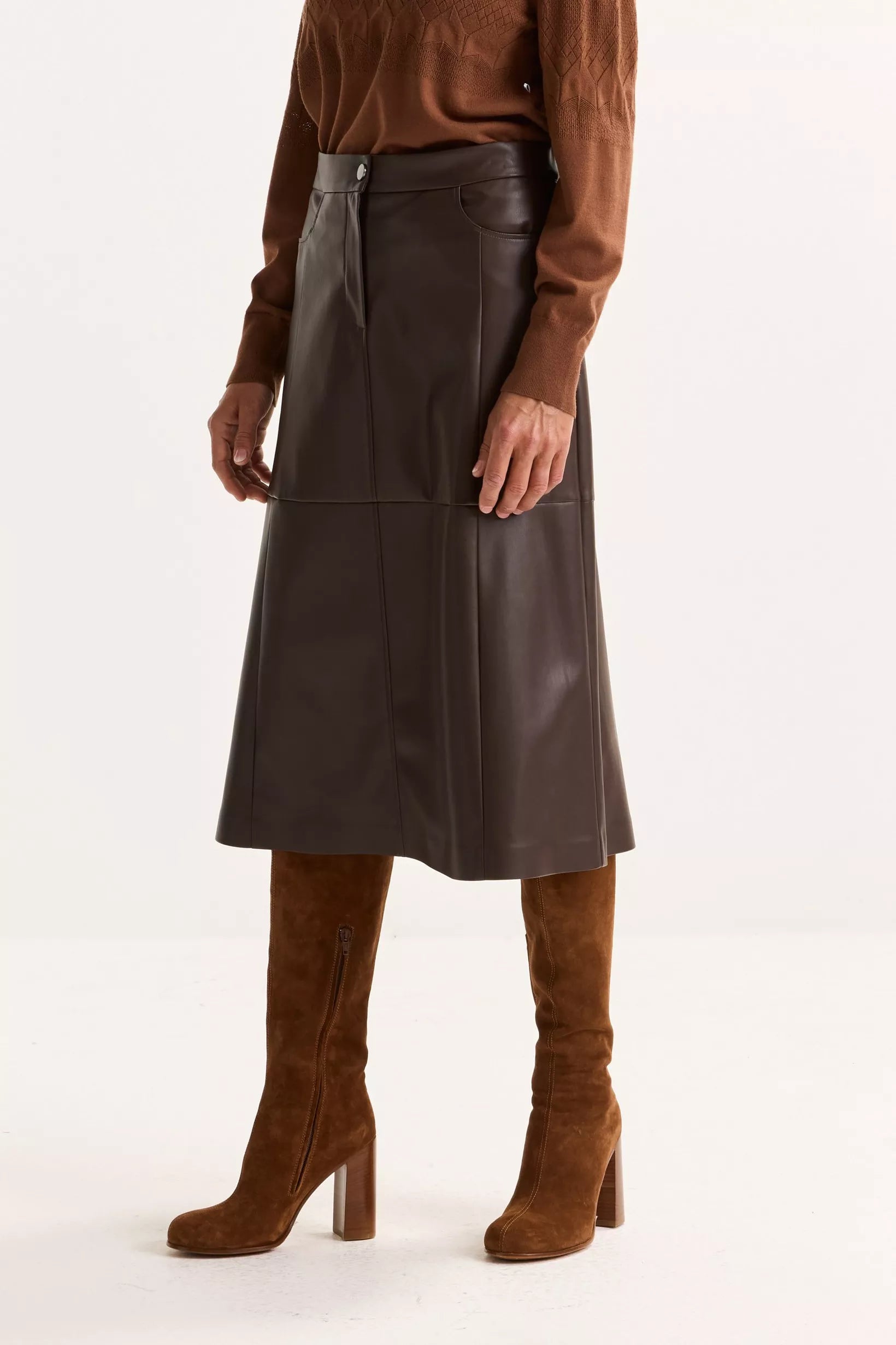 Rok Bruin Mayerline ( Calino 4044/242 )