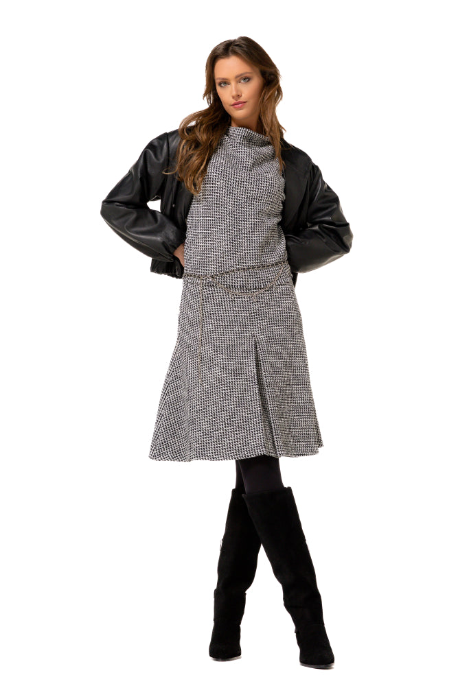 Rok Zwart Caroline Biss ( 4709/19 )