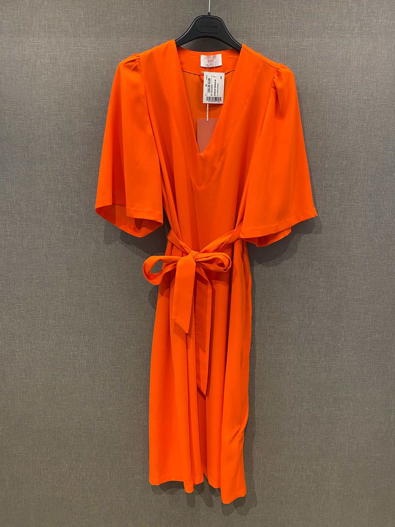 Robe Orange ELLE ( Badaga/208 )
