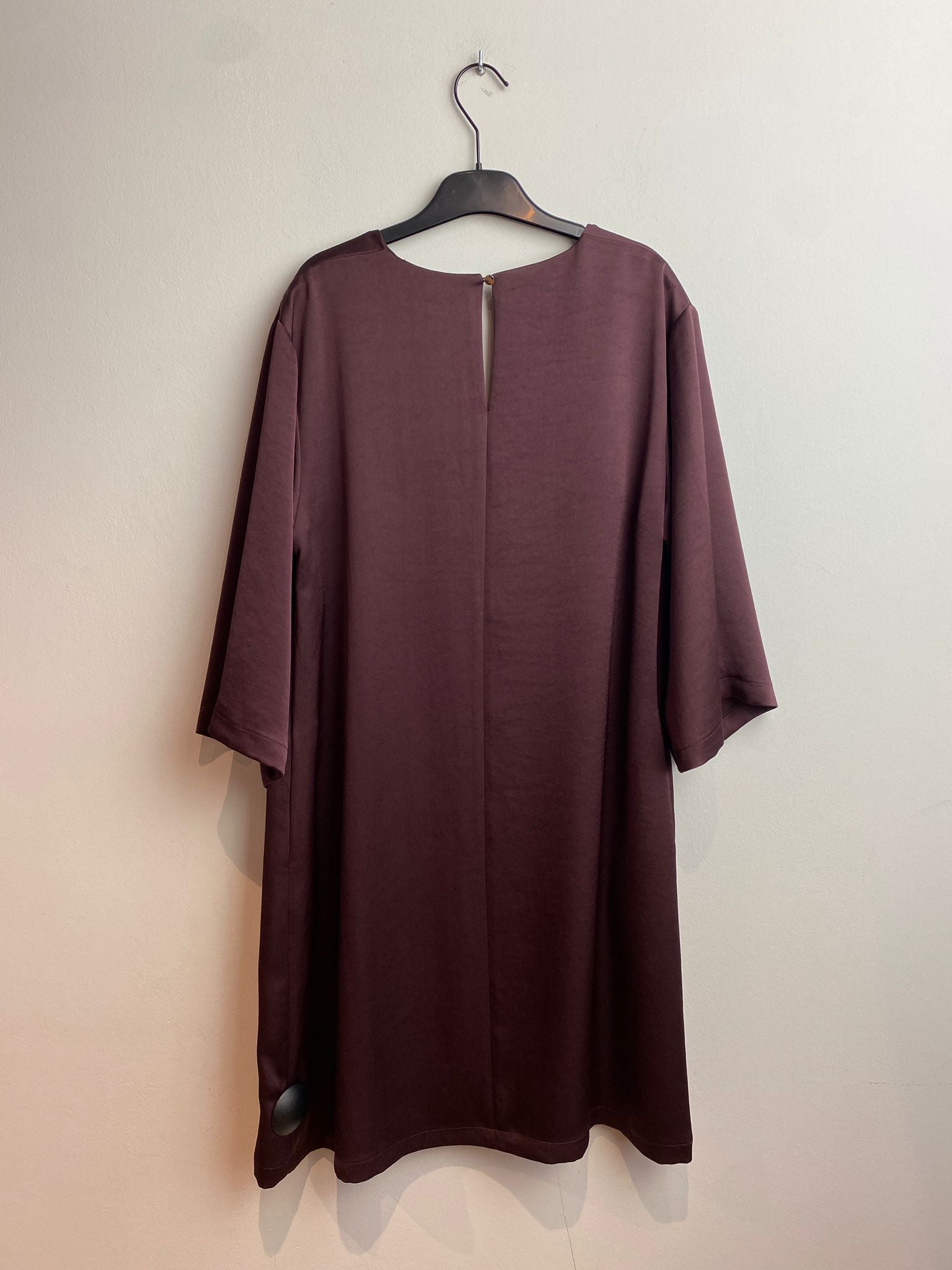 Kleedje Pruimkleur Atmos ( 1442 Inda /Fudge )