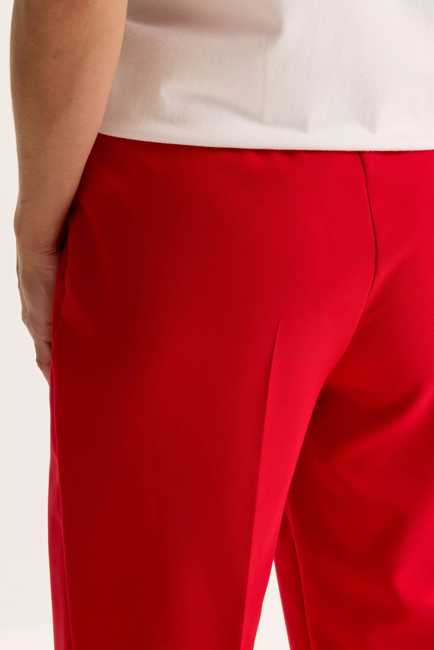 Broek Rood Mayerline ( X-Cadox 5001/091 )