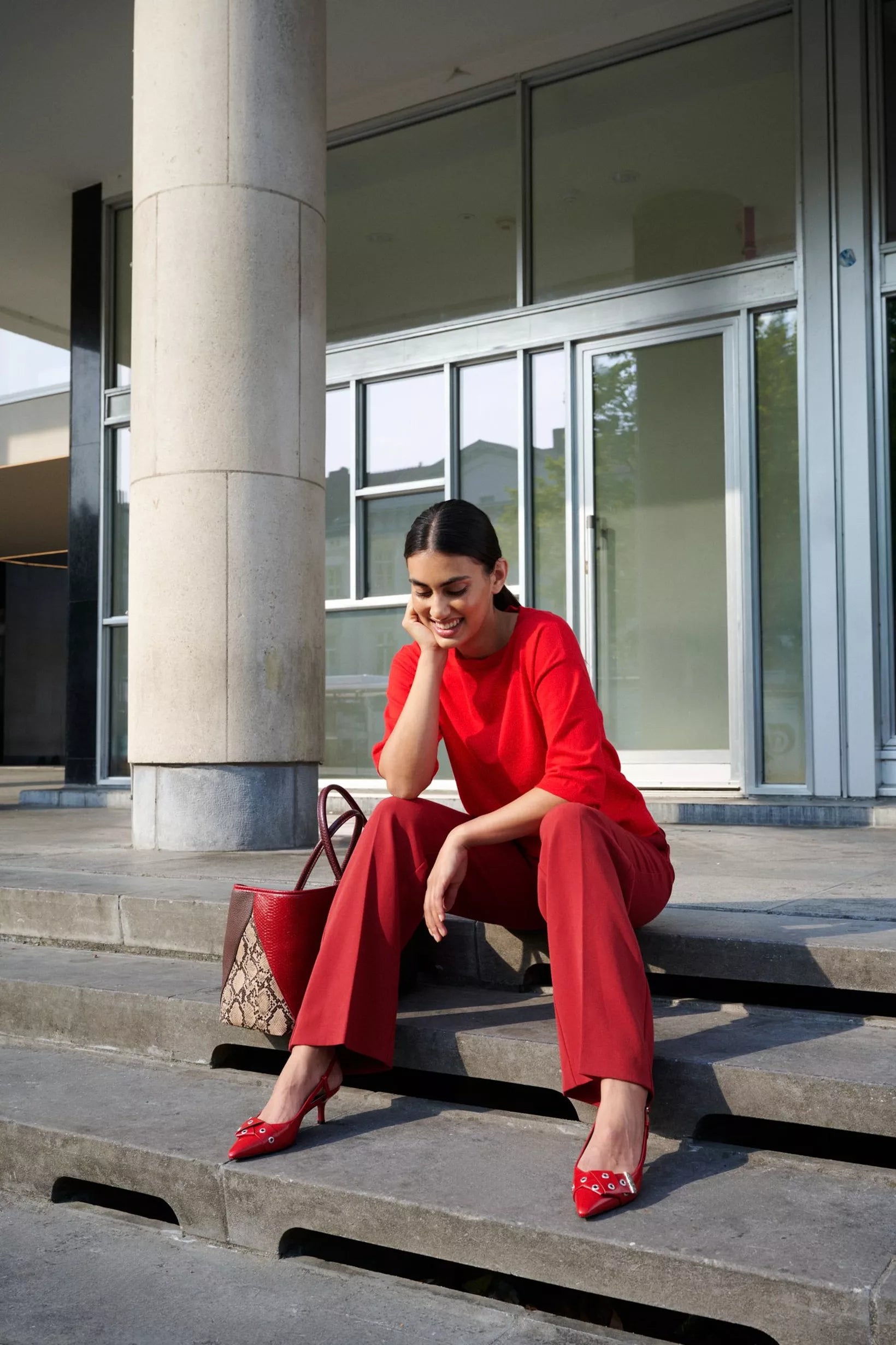 Broek Rood Mayerline ( Carona3 4078/480 )