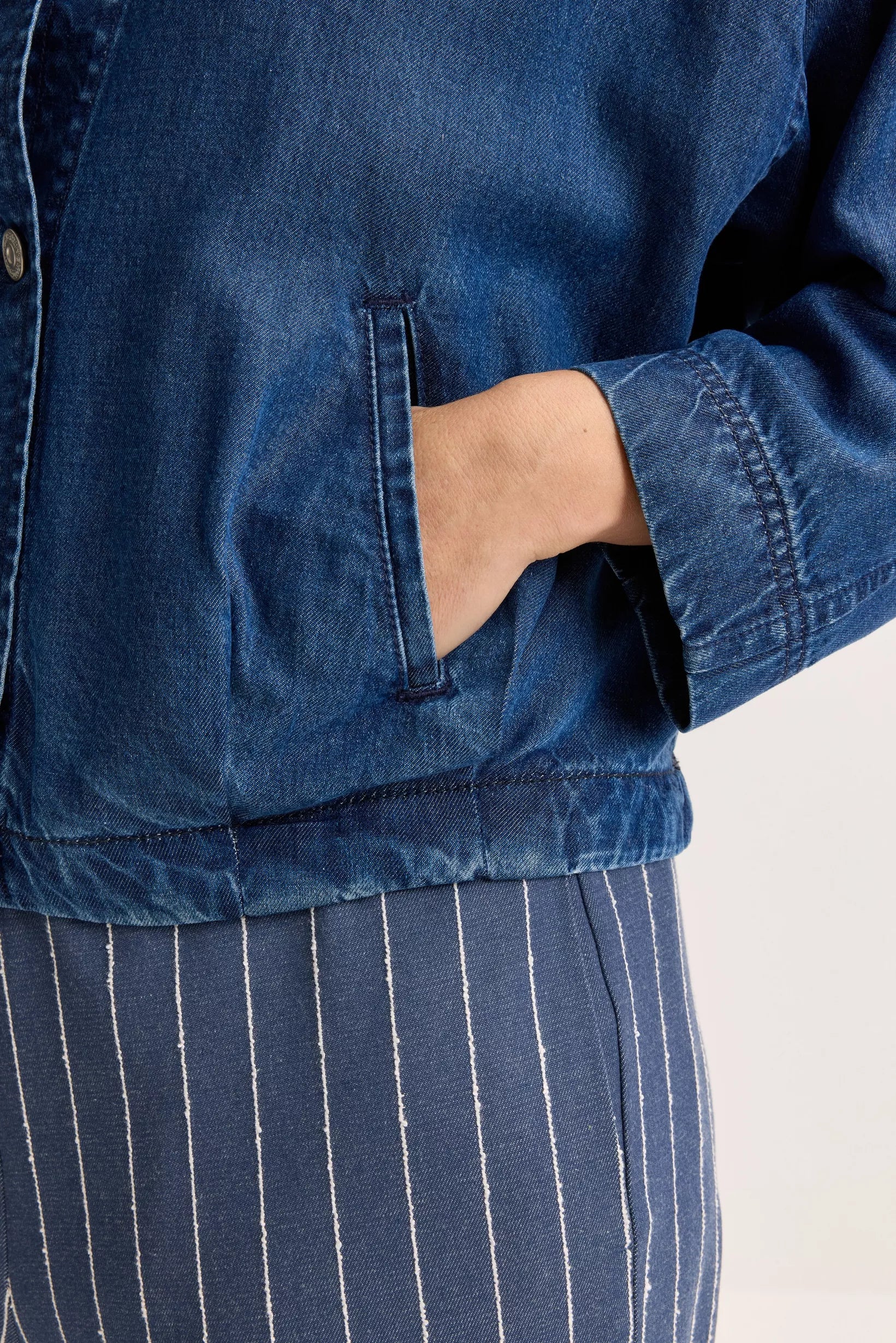 Vest Blauw Mayerline ( Davina 5800/101 )