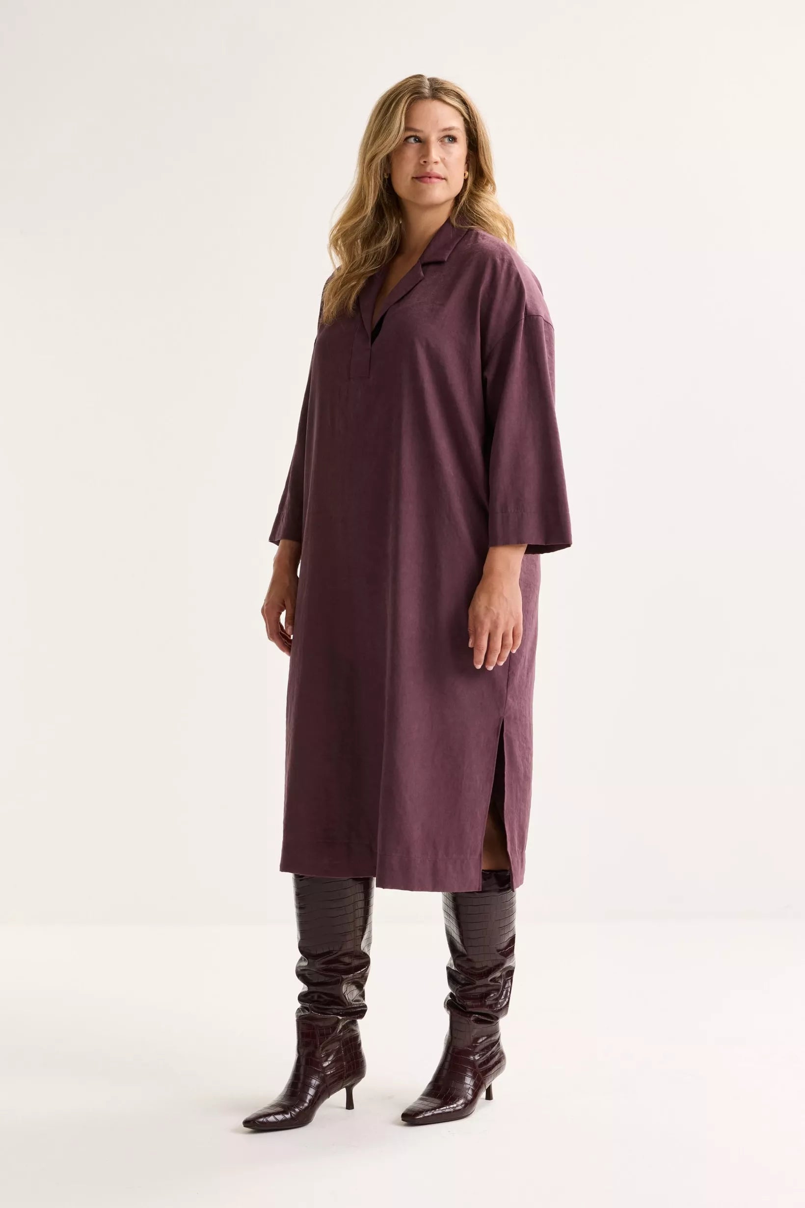Kleedje Paars Mayerline ( Rawan 4035/975 )