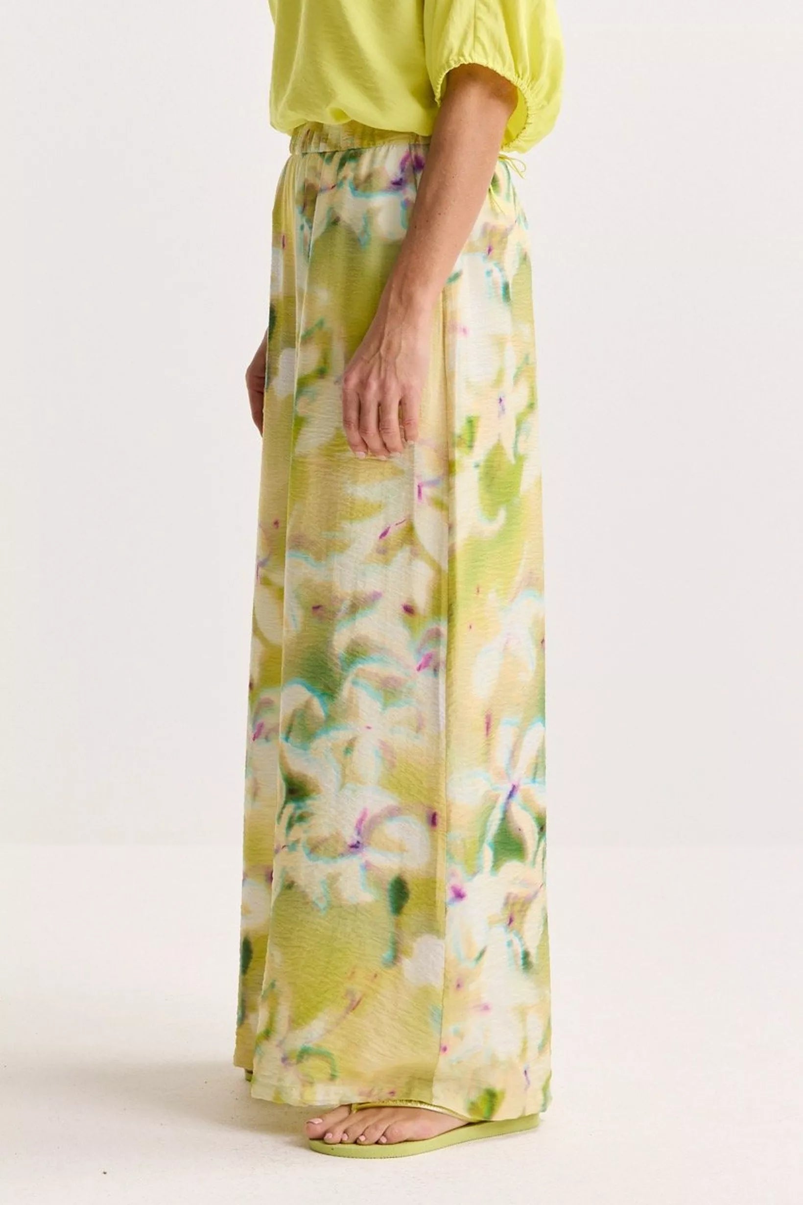 Broek Geel Mayerline ( Cornita3 5331/4456 )