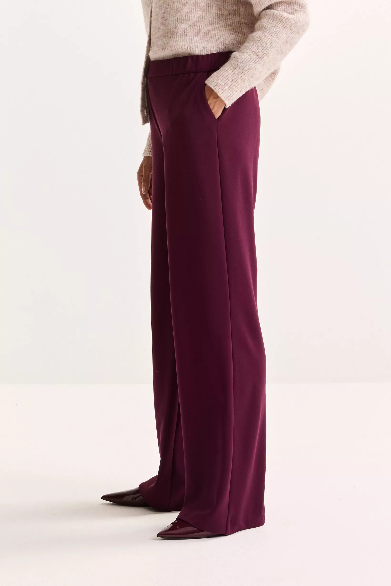 Broek Bordeaux Mayerline ( Cana2 4015/593 )