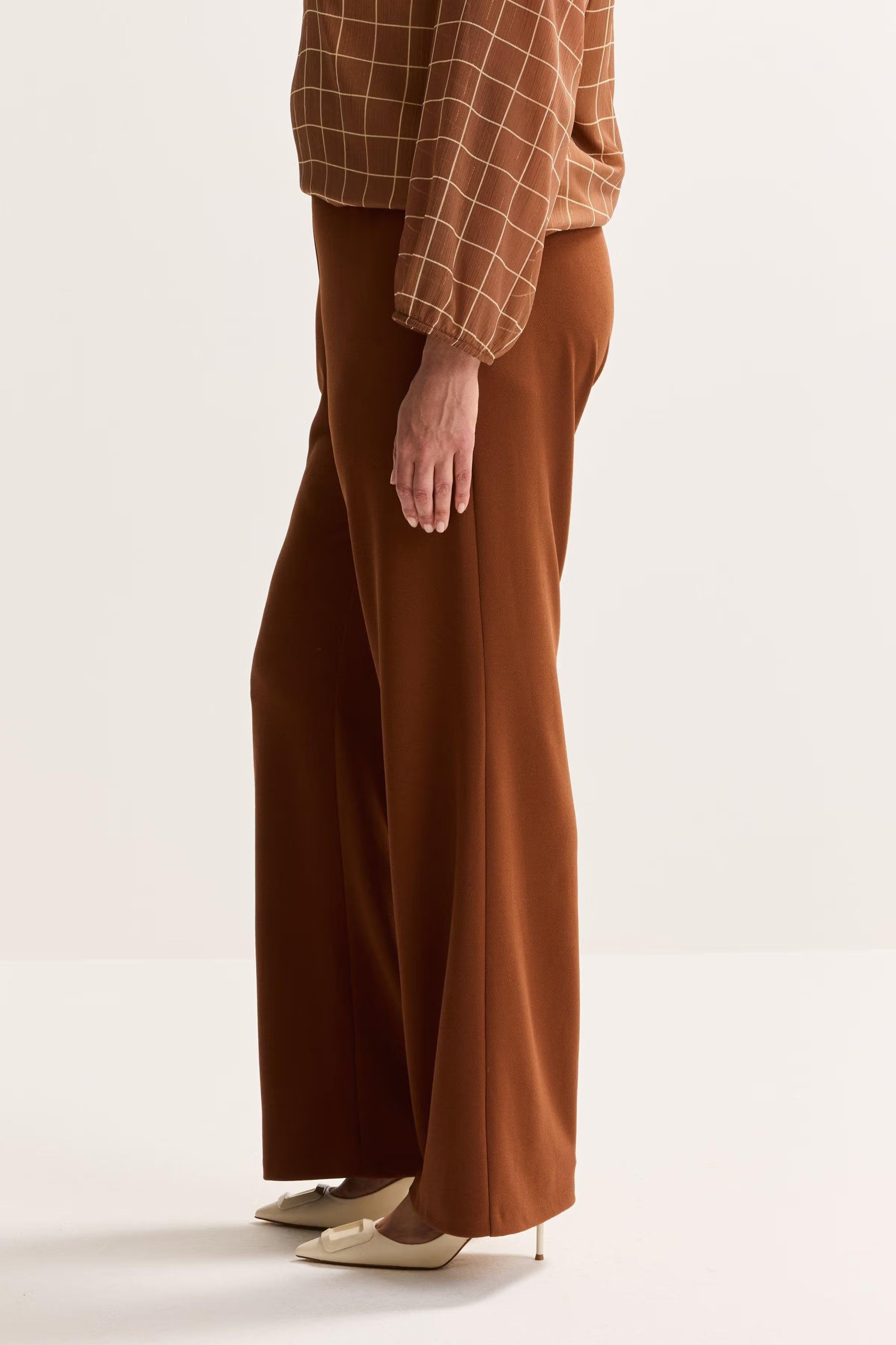 Pantalon Marron Mayerline ( Cana2 6065/825 )